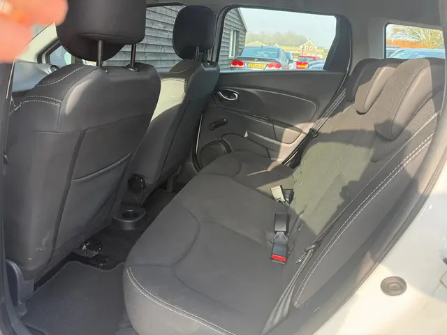 Renault Clio 1.2 16V 2018 Benzine 13