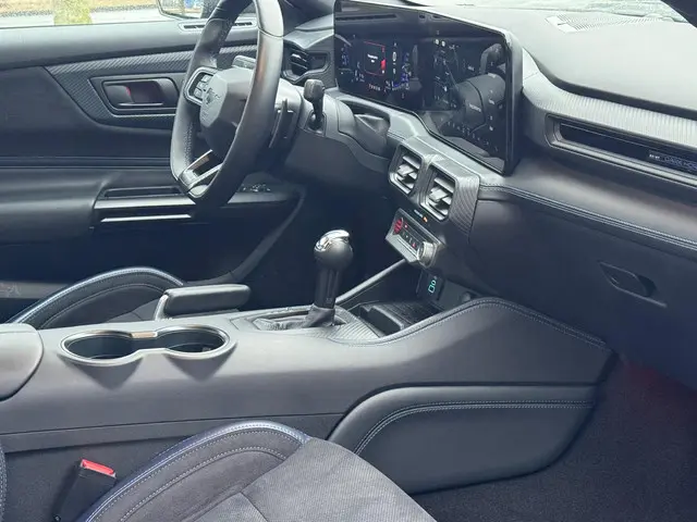 Ford Mustang Fastback GT 5.0 V8 Dark Horse 2024 Benzine 18