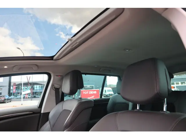Renault Espace 1.8 TCe Limousin 7p. 2018 Benzine 8