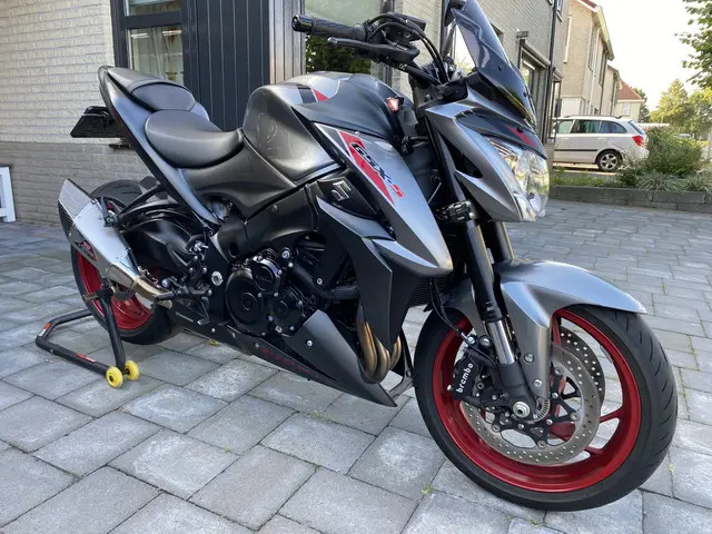 Suzuki GSX S1000 A 2021 Benzine 4