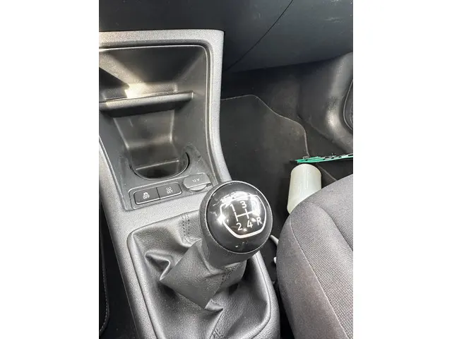 Volkswagen up! 1.0 BMT move up! 2019 Benzine 10