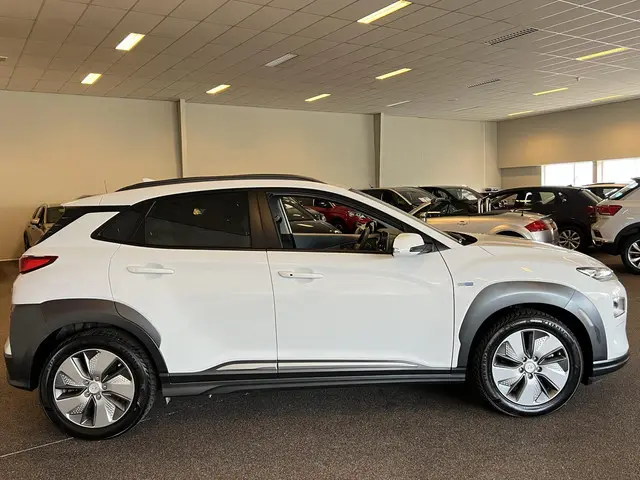 Hyundai Kona EV PREMIUM 64 kWh 2019 Elektrisch 6