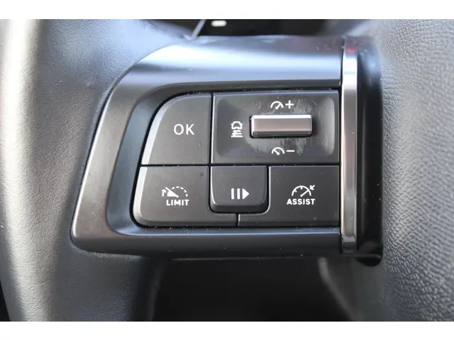 Citroën C4 1.2 PT 130 AUTOMAAT SHINE 2021 Benzine 14