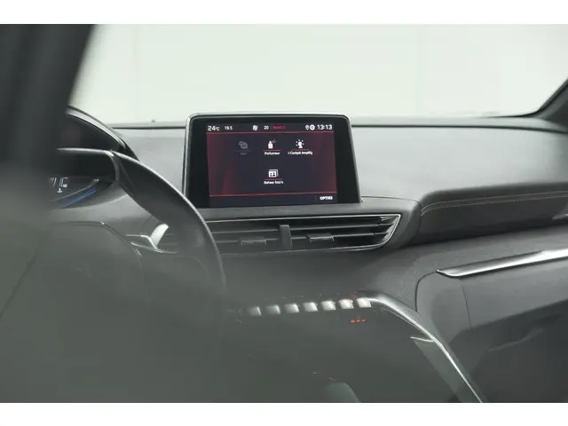 Peugeot 3008 1.6 PureTech 180 GT Line 2019 Benzine 64