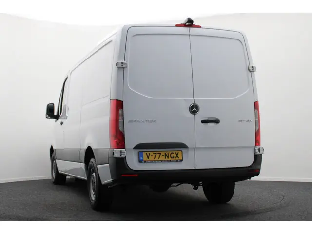 Mercedes-Benz Sprinter 317 CDI Aut. L2H1 2022 Diesel 18