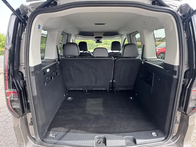 Volkswagen Caddy 1.5 TSI 5p 2023 Benzine 22