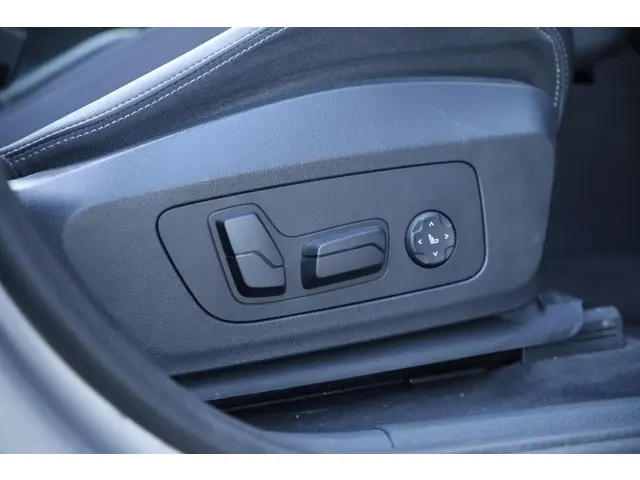 BMW X1 xDrive30e 2023 Hybride Benzine 15