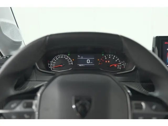 Peugeot 208 PureTech 100 Active 2024 Benzine 36