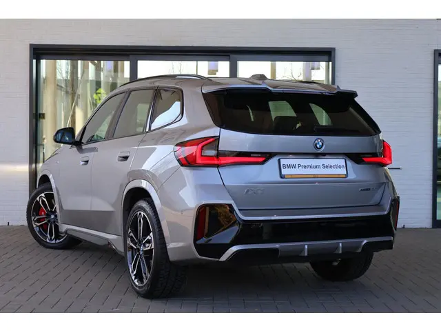 BMW iX1 eDrive20 67 kWh M Sport Edition 2025 Elektrisch 2