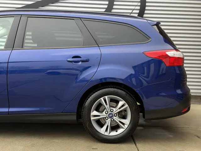 Ford Focus Wagon 1.0 EcoBoost Edition 2014 Benzine 26