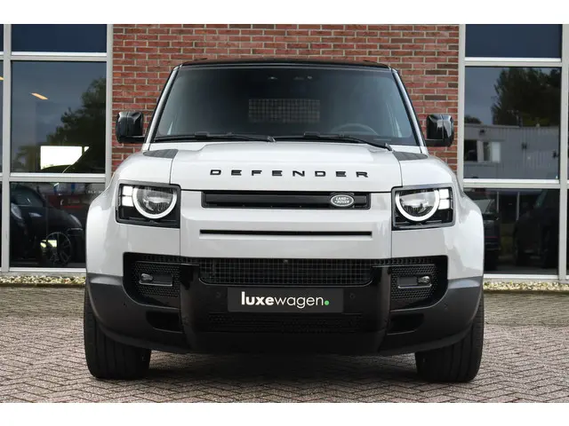 Land Rover Defender 110 3.0 D250 2023 Diesel 7