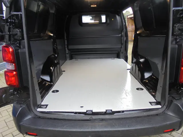 Opel Vivaro 2.0 CDTI L3H1 Edition Nette auto 2020 Diesel 23