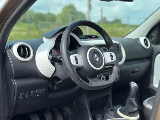 Renault Twingo 1.0 SCe Expression open dak ! 2015 Benzine 10