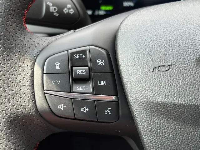 Ford Kuga 2.5 PHEV ST-Line X 2026 Hybride Benzine 23