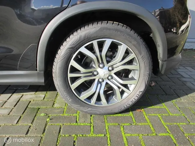 Mitsubishi ASX 1.6 Cleartec Intense 2015 Benzine 17