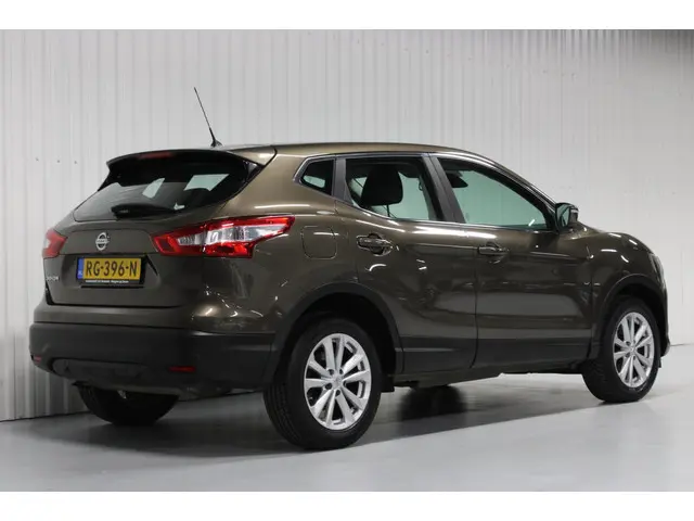 Nissan QASHQAI 1.2 Acenta 2014 Benzine 6