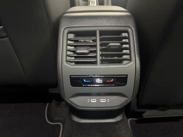 SEAT Leon 1.4 TSI eHybrid PHEV FR 2022 Hybride Benzine 8