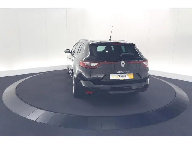 Renault Mégane Estate TCe 110 Limited 2020 Benzine 12