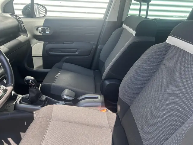 Citroën C3 Aircross 1.2 PureTech S&S Shine 2018 Benzine 10