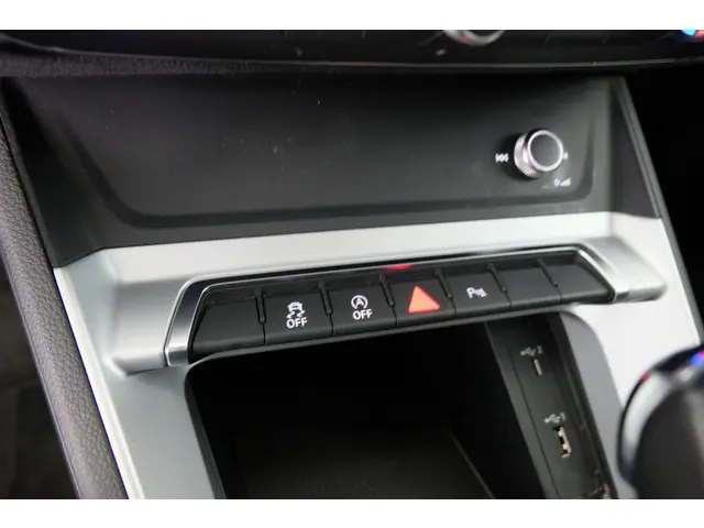 Audi Q3 40 TFSI quattro Pro Line 2019 Benzine 30