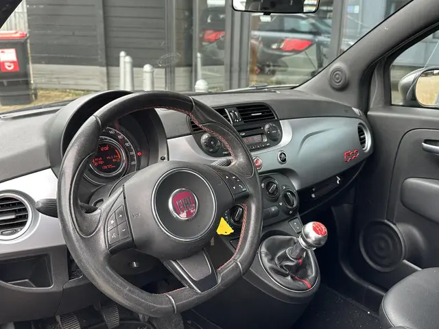 Fiat 500C 0.9 TwinAir Rock 2014 Benzine 9