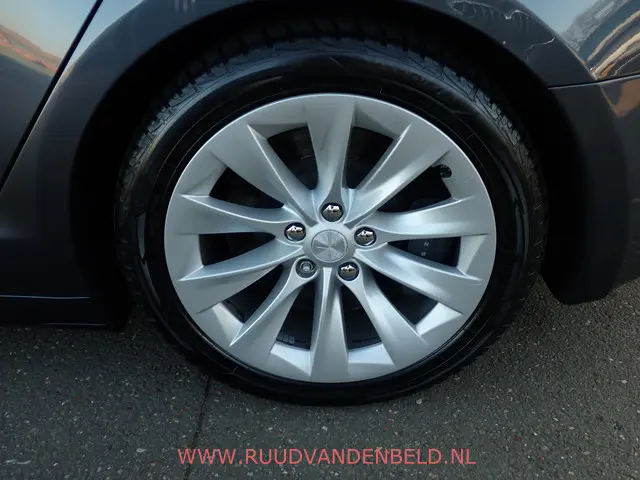 Tesla Model S LONG RANGE PLUS !! RAVEN 2020 Elektrisch 32