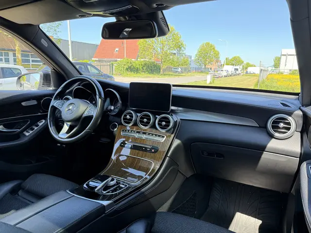 Mercedes-Benz GLC 250 4MATIC Prestige 2015 Benzine 17