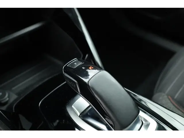 Peugeot e-2008 EV Active 50 kWh 2020 Elektrisch 6