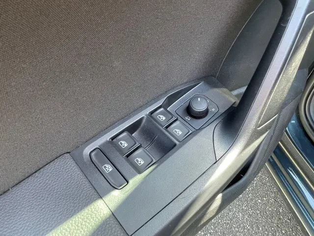 SEAT Ibiza 1.0 EcoTSI FR Business Connect 2024 Benzine 13