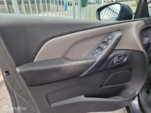 Citroën Grand C4 Picasso 1.6 THP Intensive 2013 Benzine 7