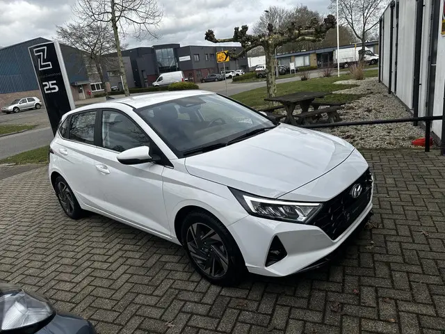 Hyundai i20 1.0 T-GDI Premium 2020 Benzine 10