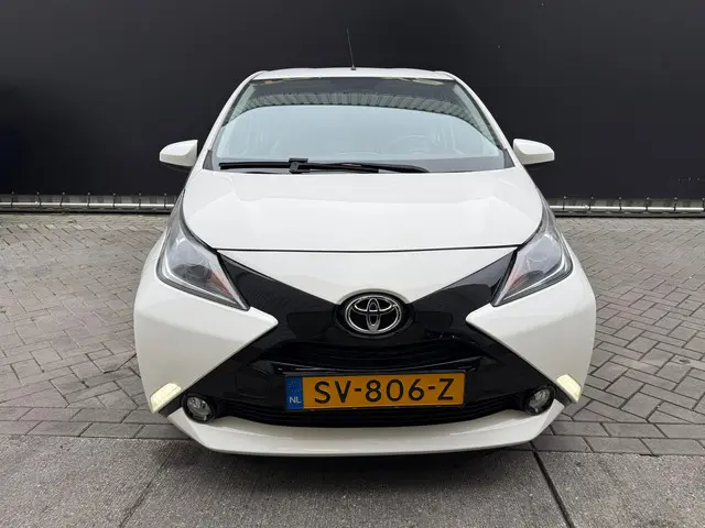 Toyota Aygo 1.0 VVT-i x-wave|Camera 2017 Benzine 9