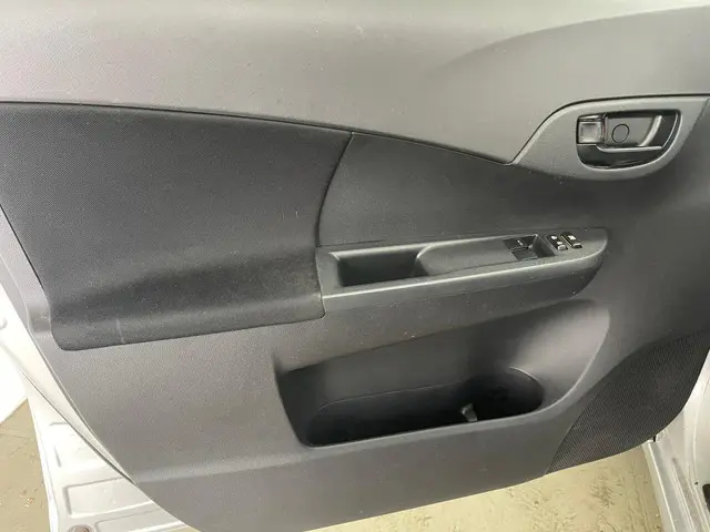 Toyota Verso-S 1.3 VVT-i Comfort 2013 Benzine 14