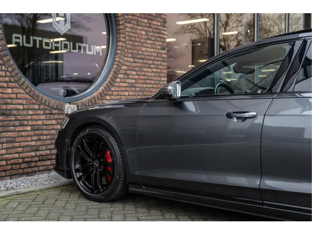 Audi S8 4.0 TFSI 571PK Quattro 2021 Benzine 37