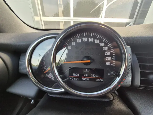 MINI Cooper Cabrio 1.5 2017 Benzine 11