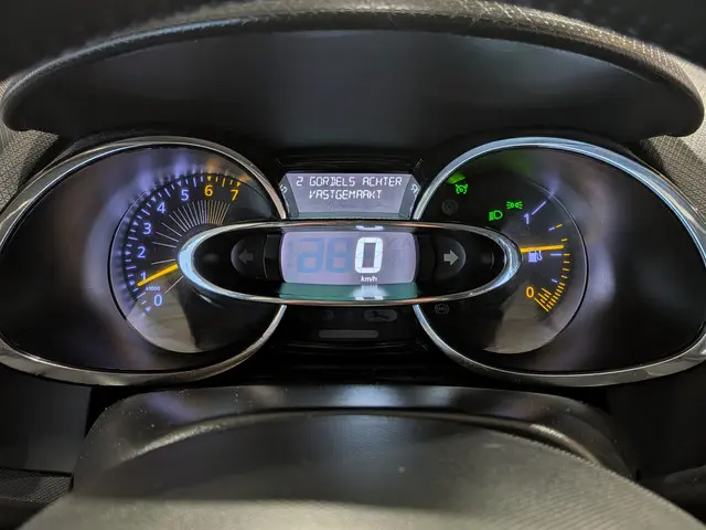 Renault Clio 1.2 16V 2015 Benzine 12