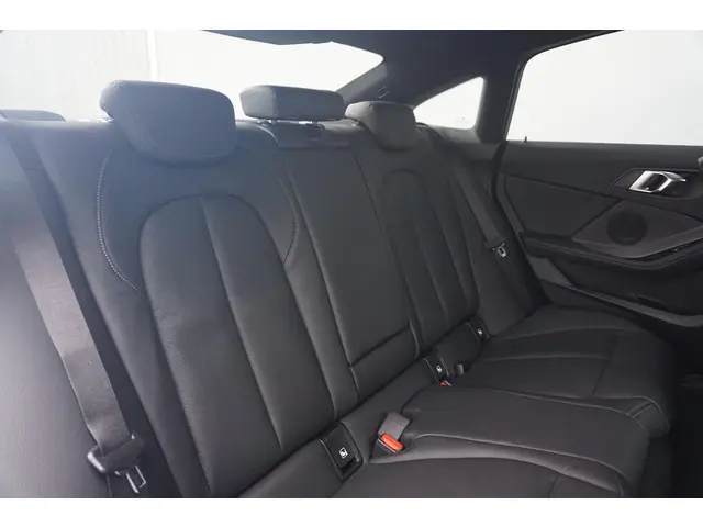 BMW 2 Serie Gran Coupé 218i 2025 Benzine 8