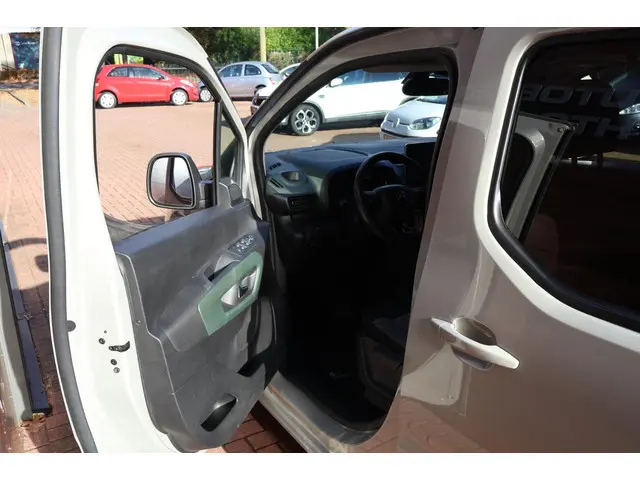 Citroën Berlingo XL 1.2 PureTech Feel 7p. 2021 Benzine 13
