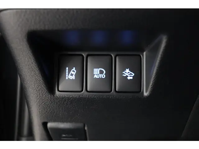 Toyota Yaris 1.5 VVT-i Design Sport, 2018 Benzine 35