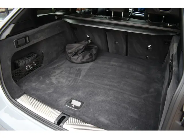 BMW M5 Touring 2025 Hybride Benzine 26