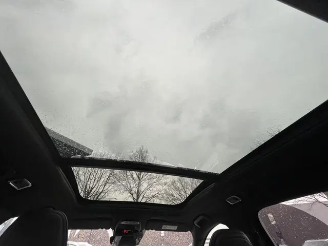 Volvo XC60 2.0 B4 R-Design 2021 Benzine 16