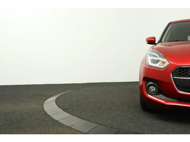 Suzuki Swift 1.2 Stijl Smart Hybrid 2019 Benzine 36