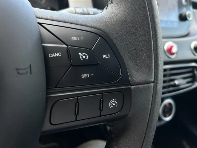 Fiat 500X FIAT sport H Leder, navi, clima 2018 Benzine 10