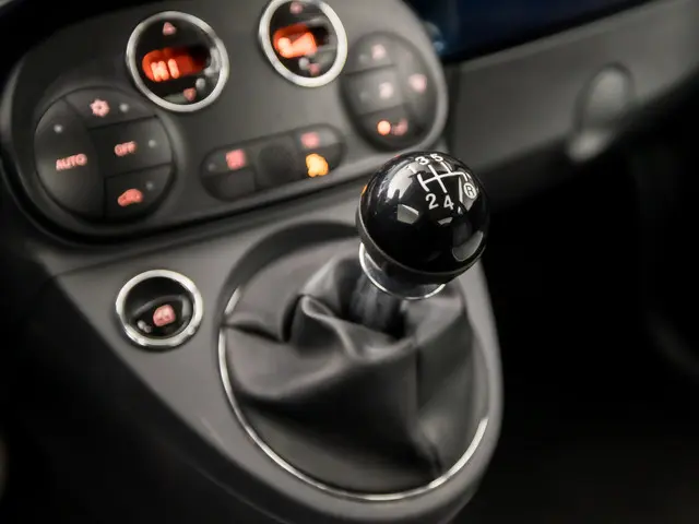 Fiat 500C 1.2 Lounge 2017 Benzine 10