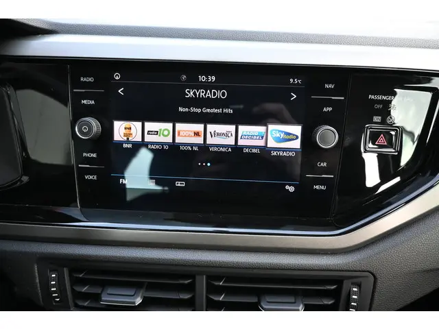 Volkswagen Polo 1.0 TSI Comfortline 2019 Benzine 29