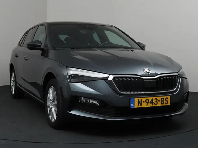 Škoda Scala 1.0 TSI Sport Business 2021 Benzine 31