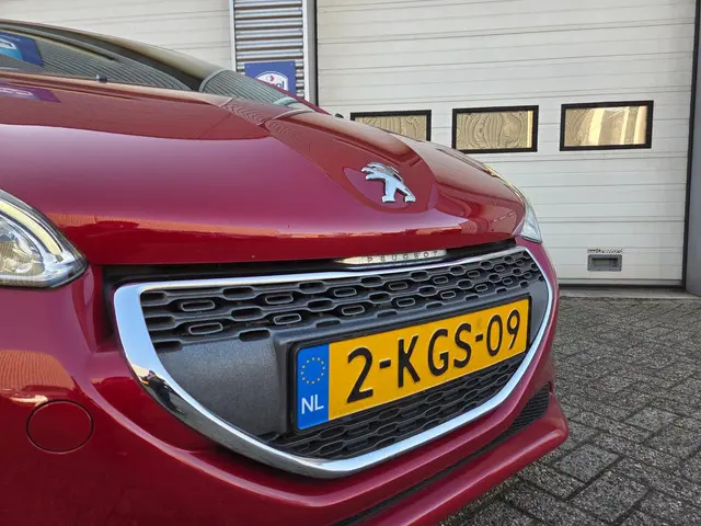 Peugeot 208 1.2 VTi Blue Lease Executive 2013 Benzine 4