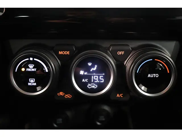 Suzuki Swift 1.0 Stijl Smart Hybrid 2018 Benzine 13