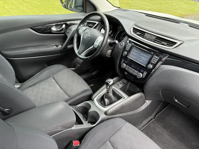 Nissan QASHQAI 1.2 N-Connecta 2016 Benzine 40