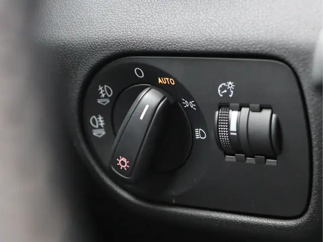 Audi A1 Sportback 1.0 TFSI Adrenalin 2015 Benzine 30